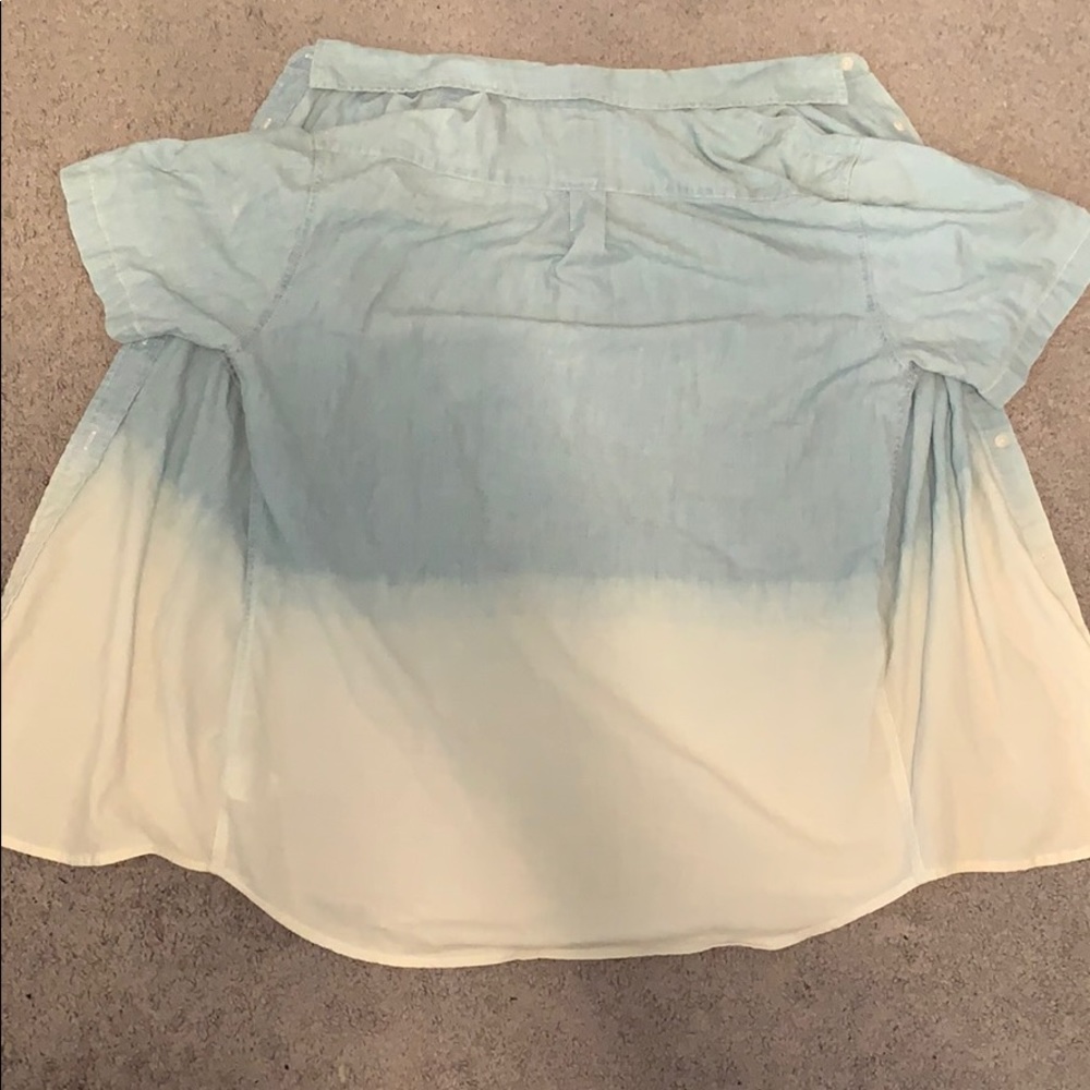 Levi Short Sleeve Button Up (Worn Once!) - Picture 2 of 4
